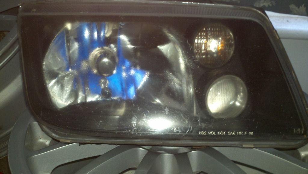 Headlights/ HIDs and fog lights Volkswagen Jetta Junkies
