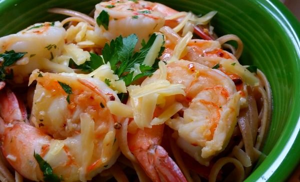 Shrimp Scampi over whole wheat linguine 