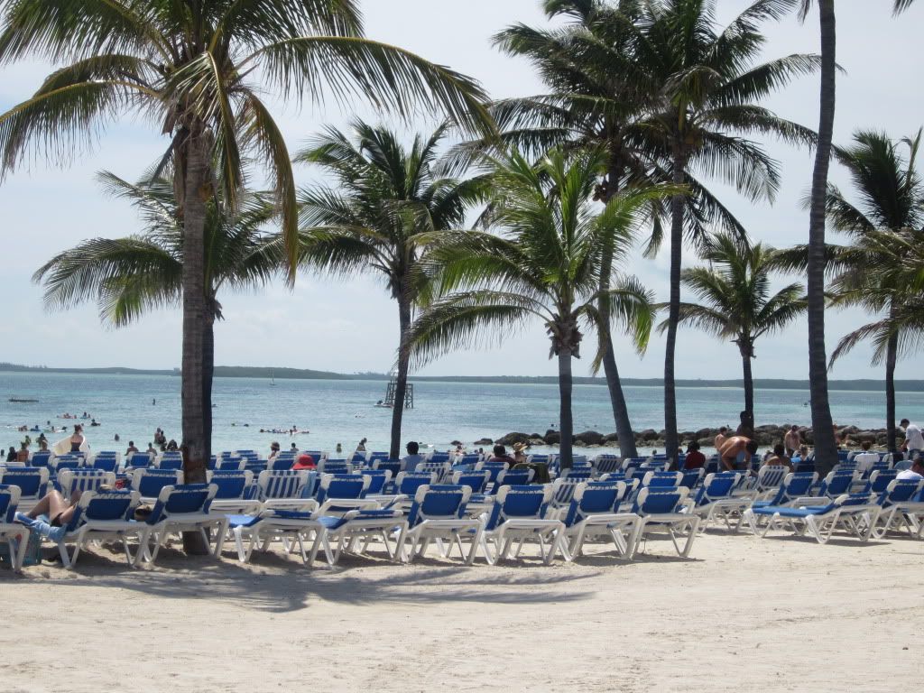 CocoCay5-SnorklingBeach.jpg