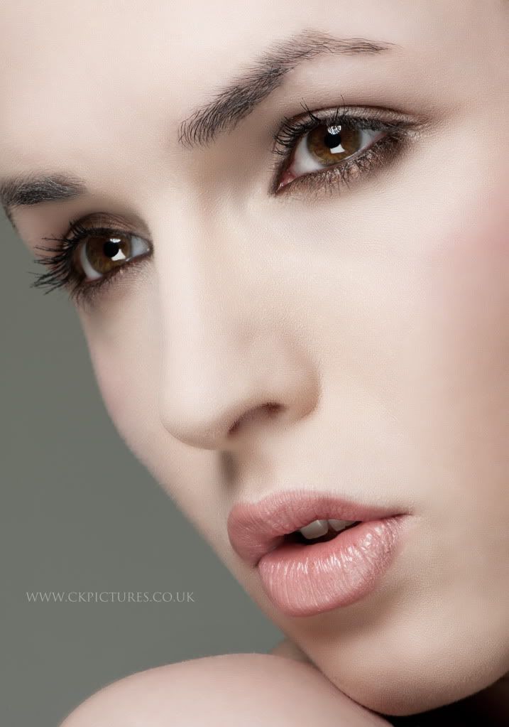http://i1057.photobucket.com/albums/t393/AllyHoulli/ALLYPRINT1EDIT.jpg